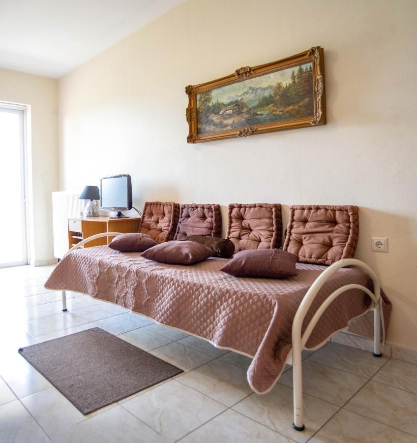 Gallery Suites "Athina" Missolonghi Экстерьер фото